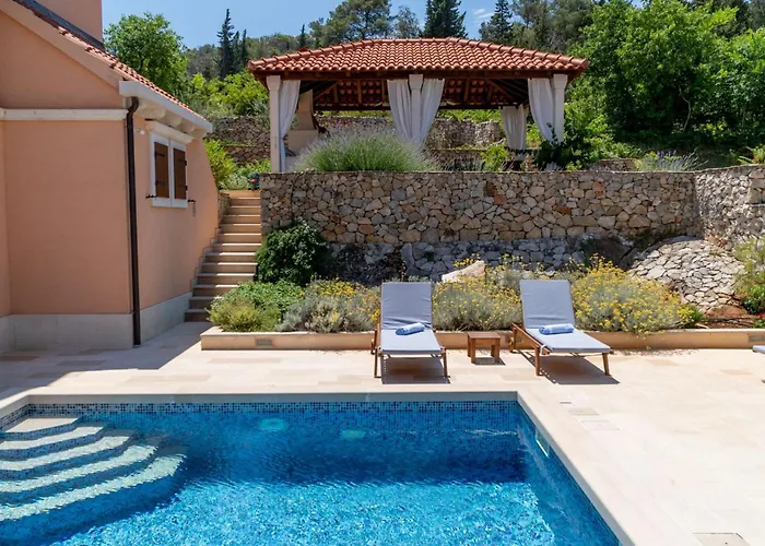 Vila Hvar - Polyhymnia Vrbanj
